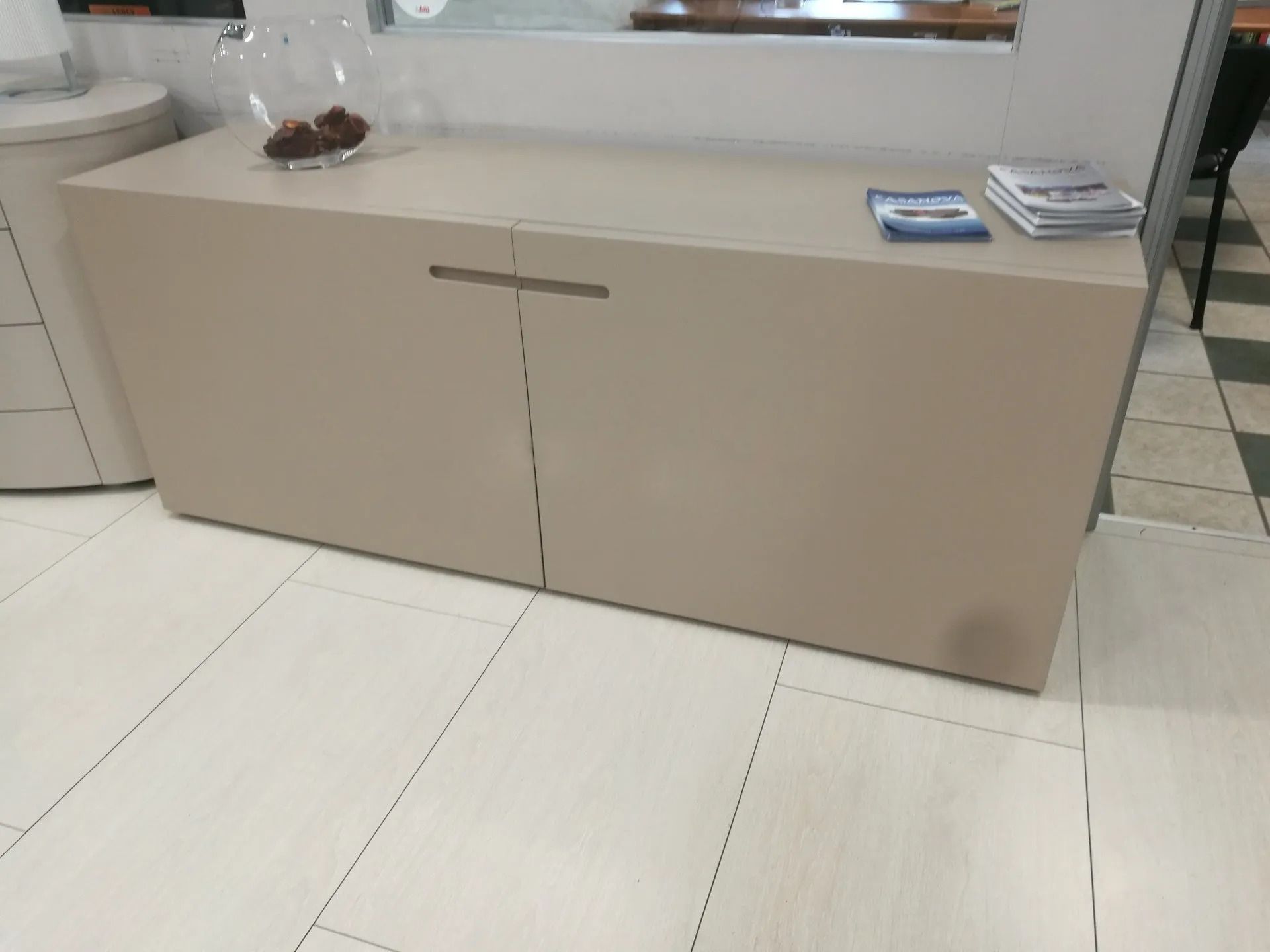 Mobile basso living laccato tortora Dim. L 184 p 51 h 74