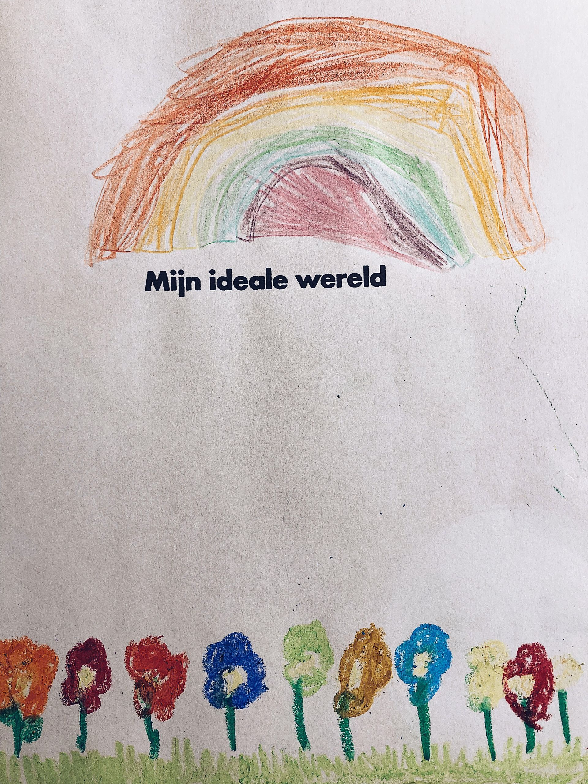Kind tekent zijn droomwereld bij Willow BSO – creativiteit en zelfexpressie voor HB kinderen in Lathum