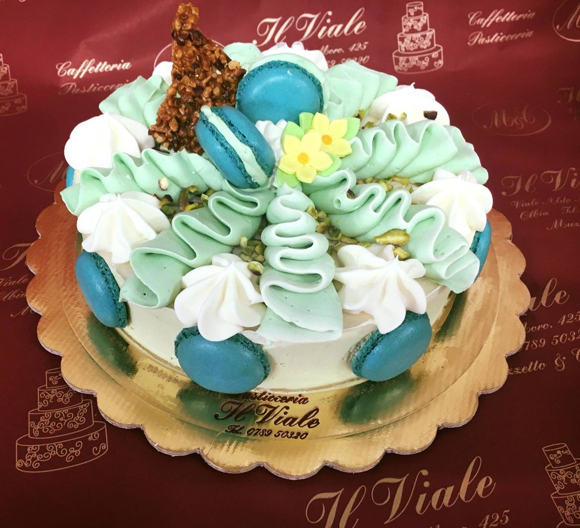 blue and green macaron cake