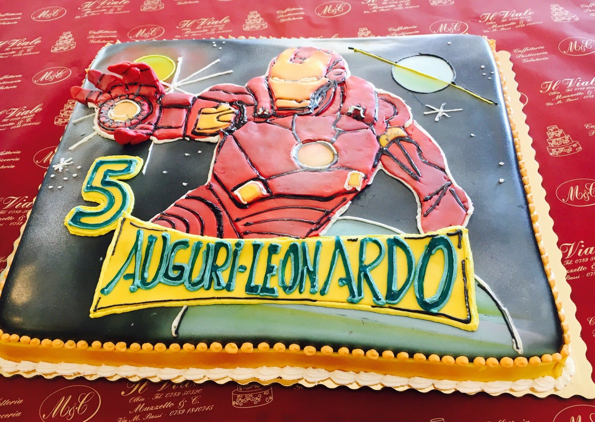iron man cake