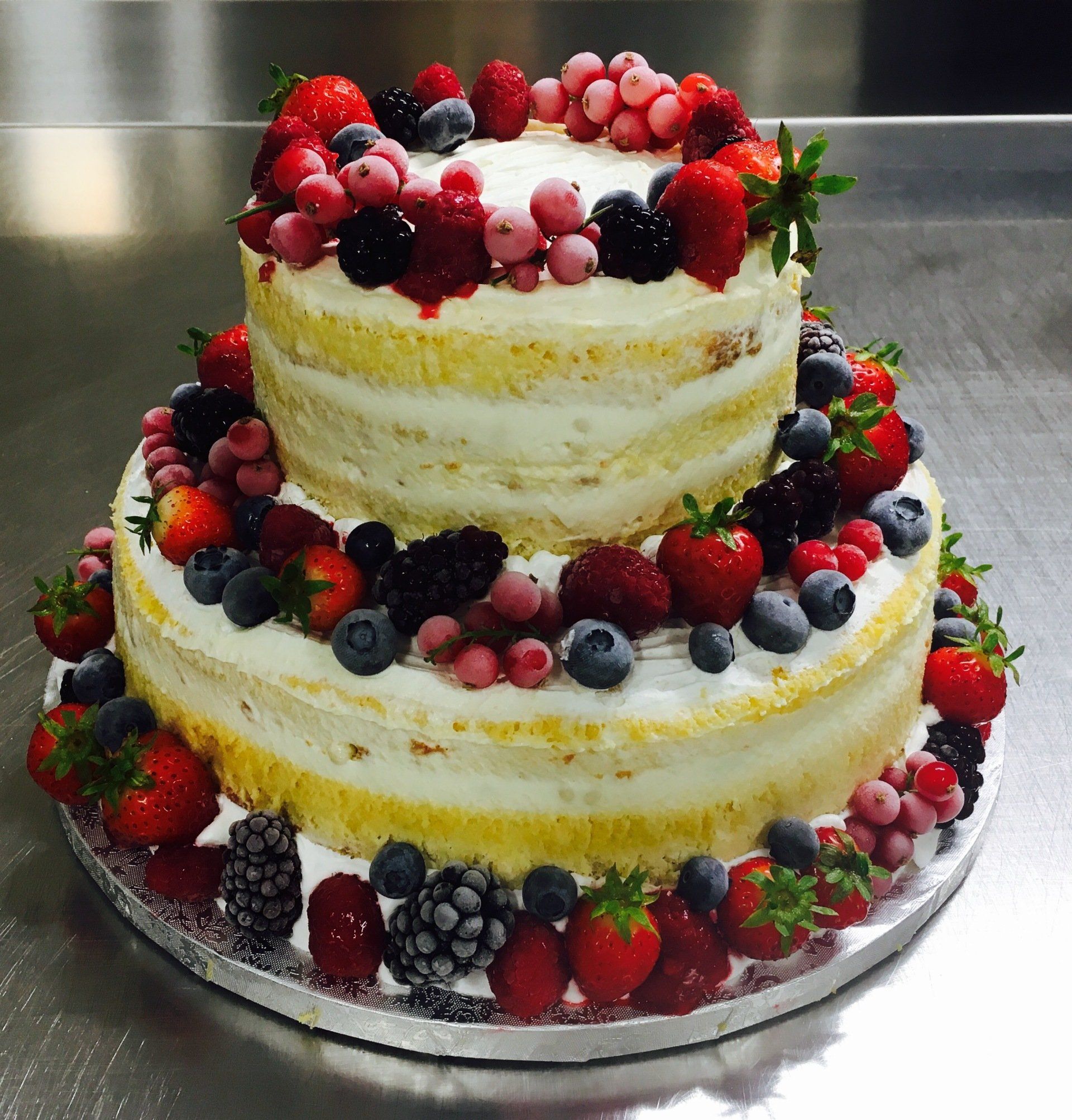 tiered berry cake