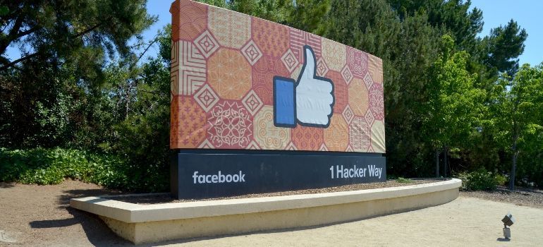 Facebook HQ - learn about the Menlo Park's secret history