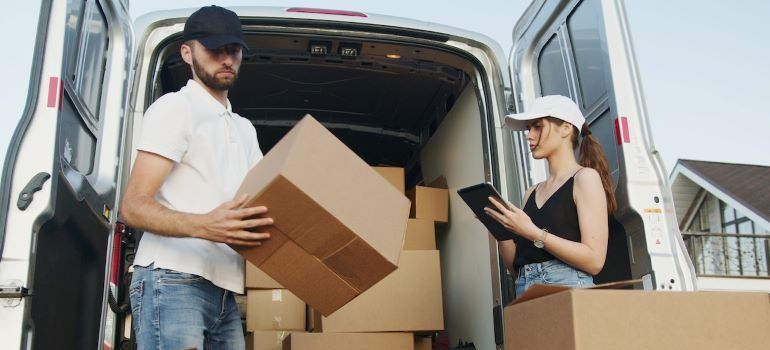 find a reliable moving company to help your elderly parents relocate to San Francisco
