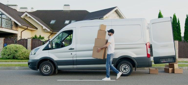 move to San Mateo County with a professional moving company by your side