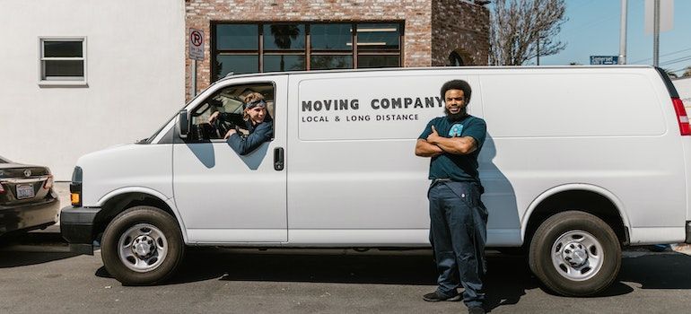 movers that can help with moving heavy furniture in front of a van