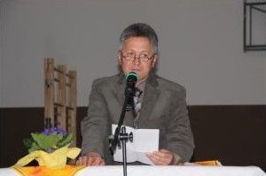 Samtgemeindebürgermeister Jürgen Buß am Rednerpult