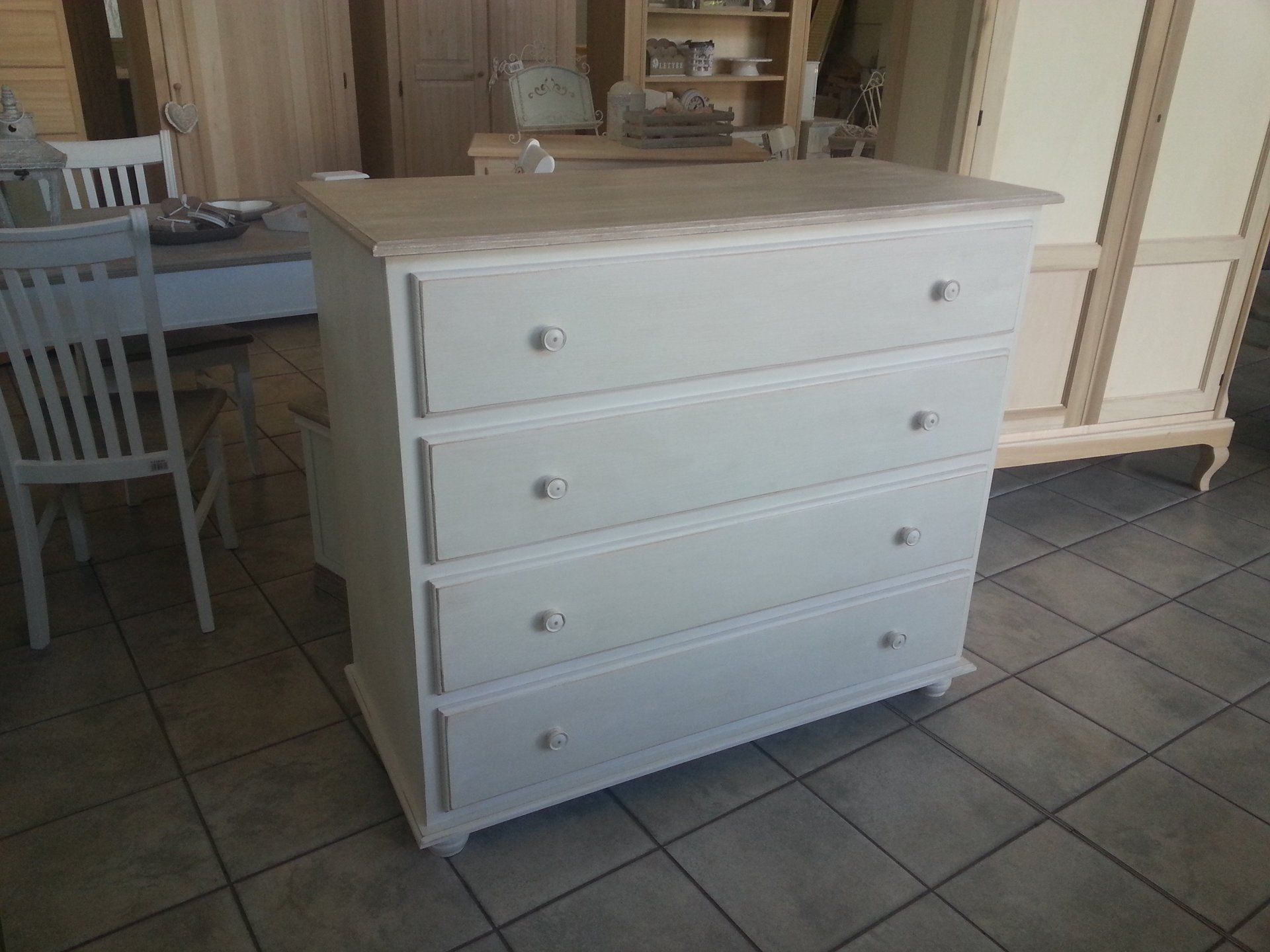 mobili si misura cecina