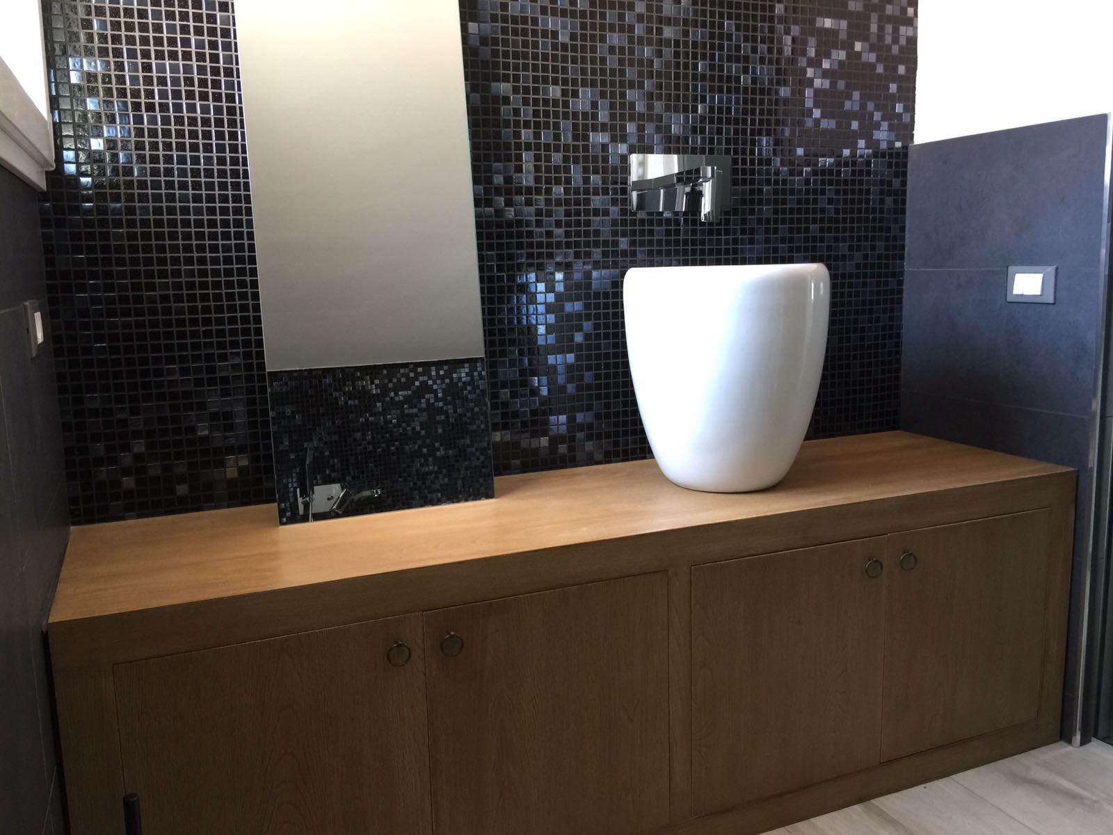 mobili si misura cecina