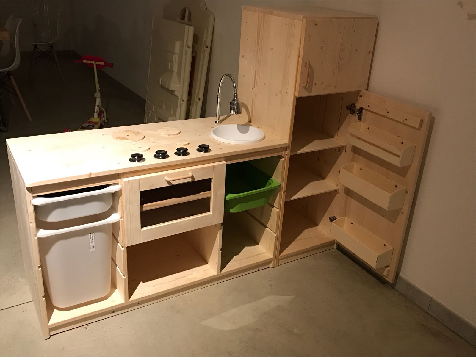 mobili si misura cecina