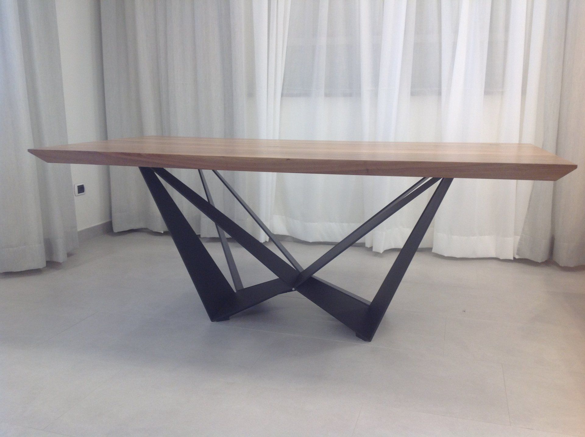 mobili si misura cecina