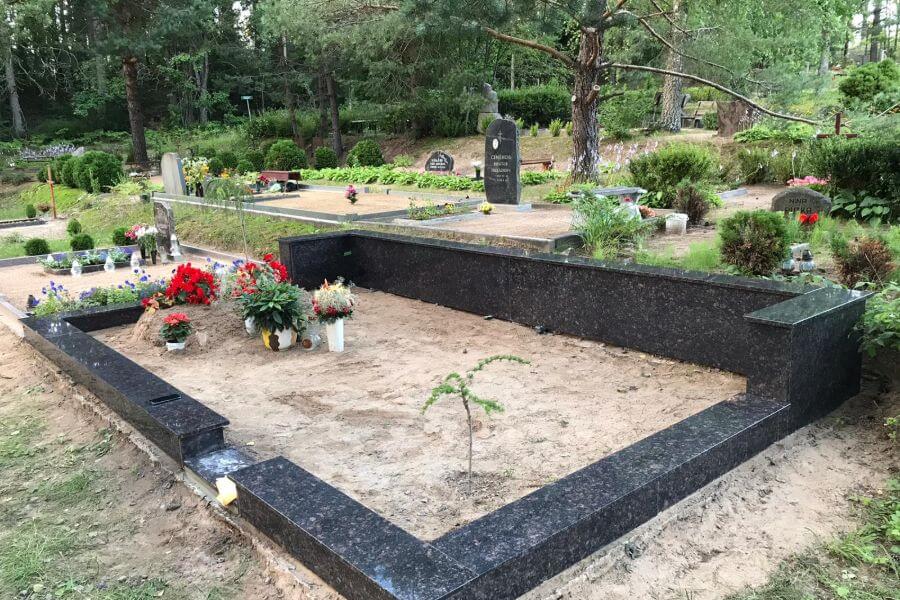 Надгробия и бордюры из натурального камня