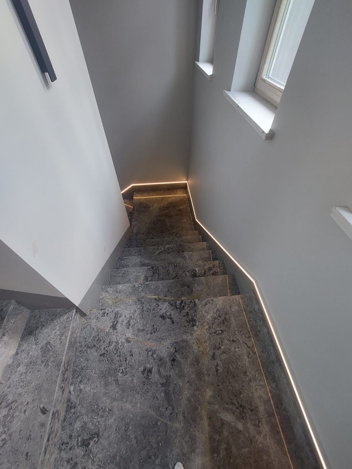 Akmens kāpnes | DABĪGAIS AKMENS, SIA 