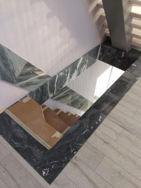 Akmens apdares elementi