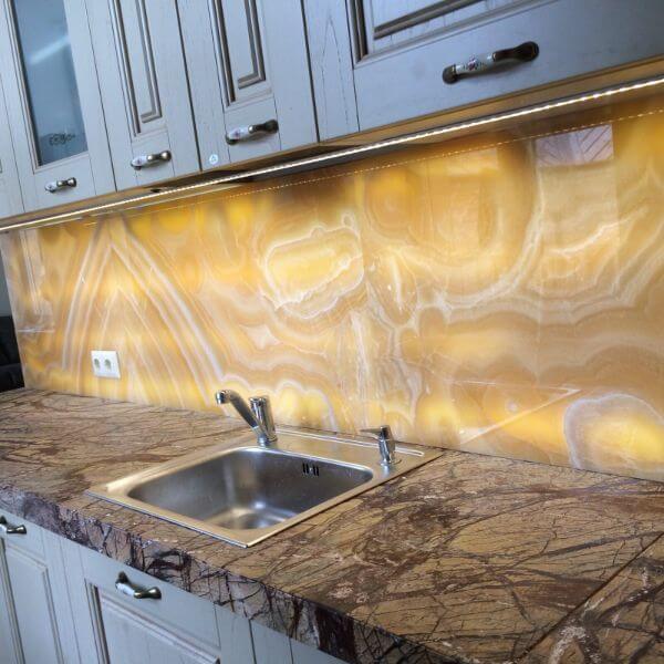 Столешницы из камня для кухни