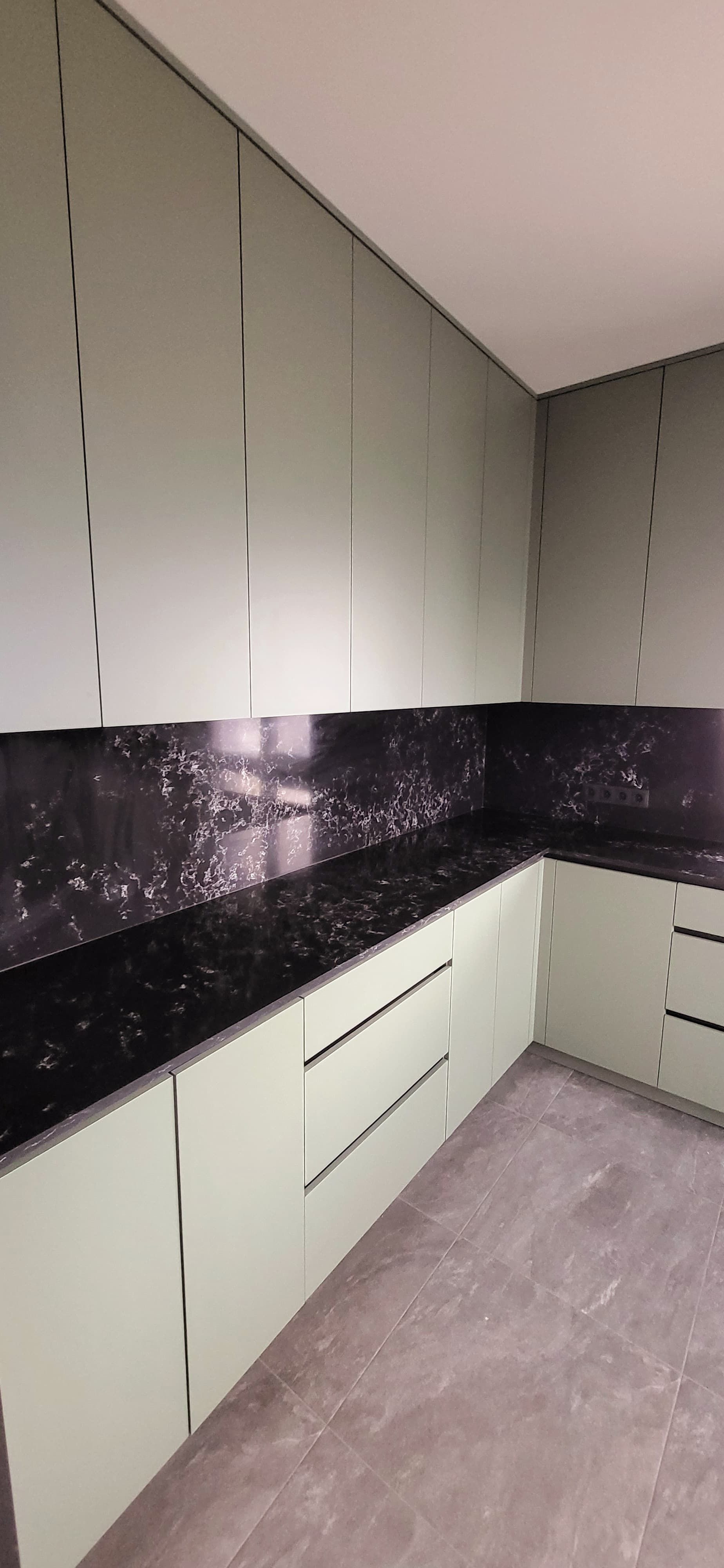 Akmens galda virsmas virtuvei