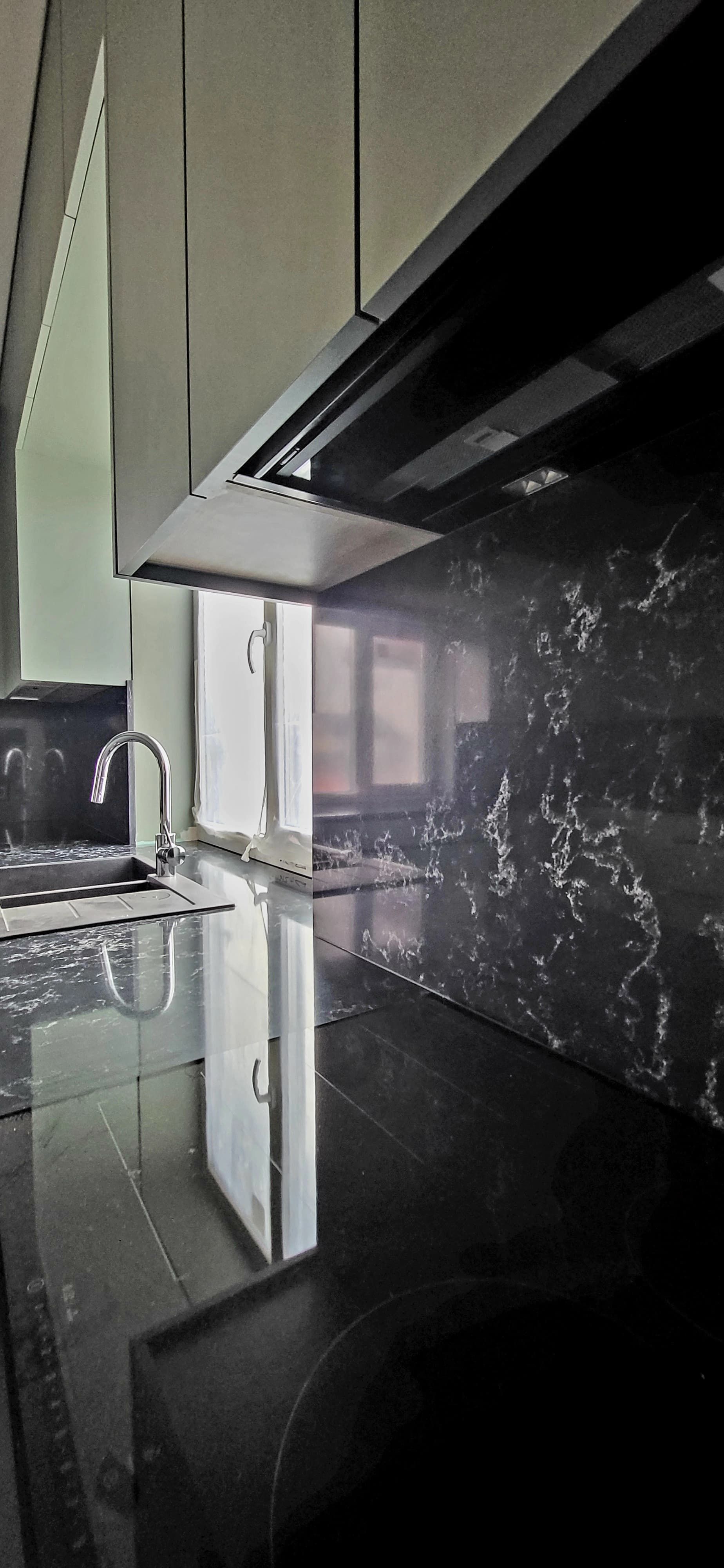 Akmens galda virsmas virtuvei