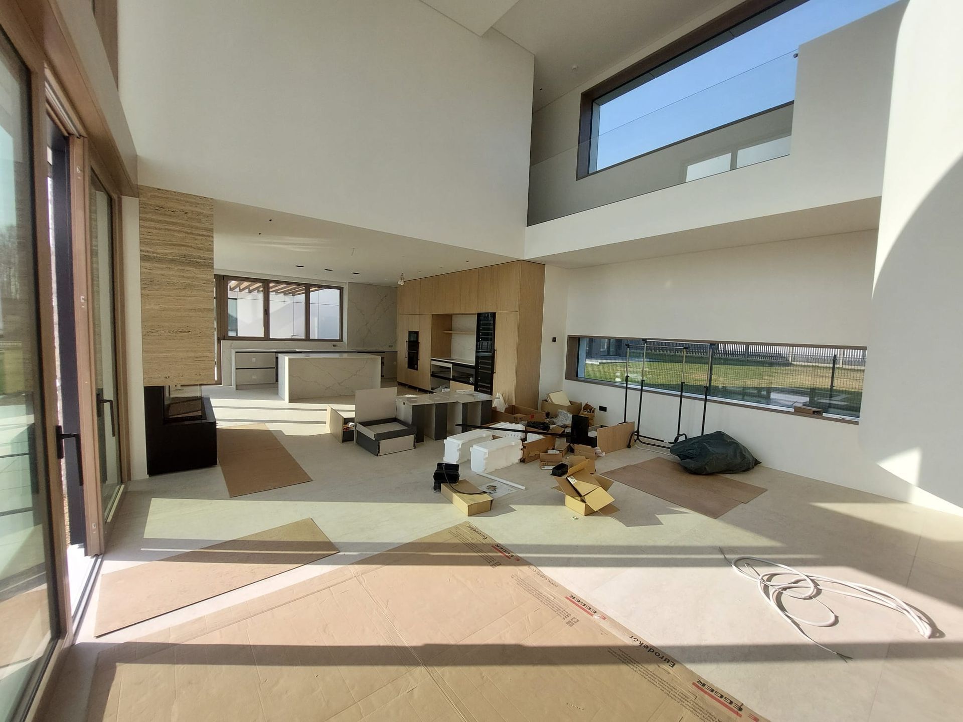 Akmens grīdas un sienas