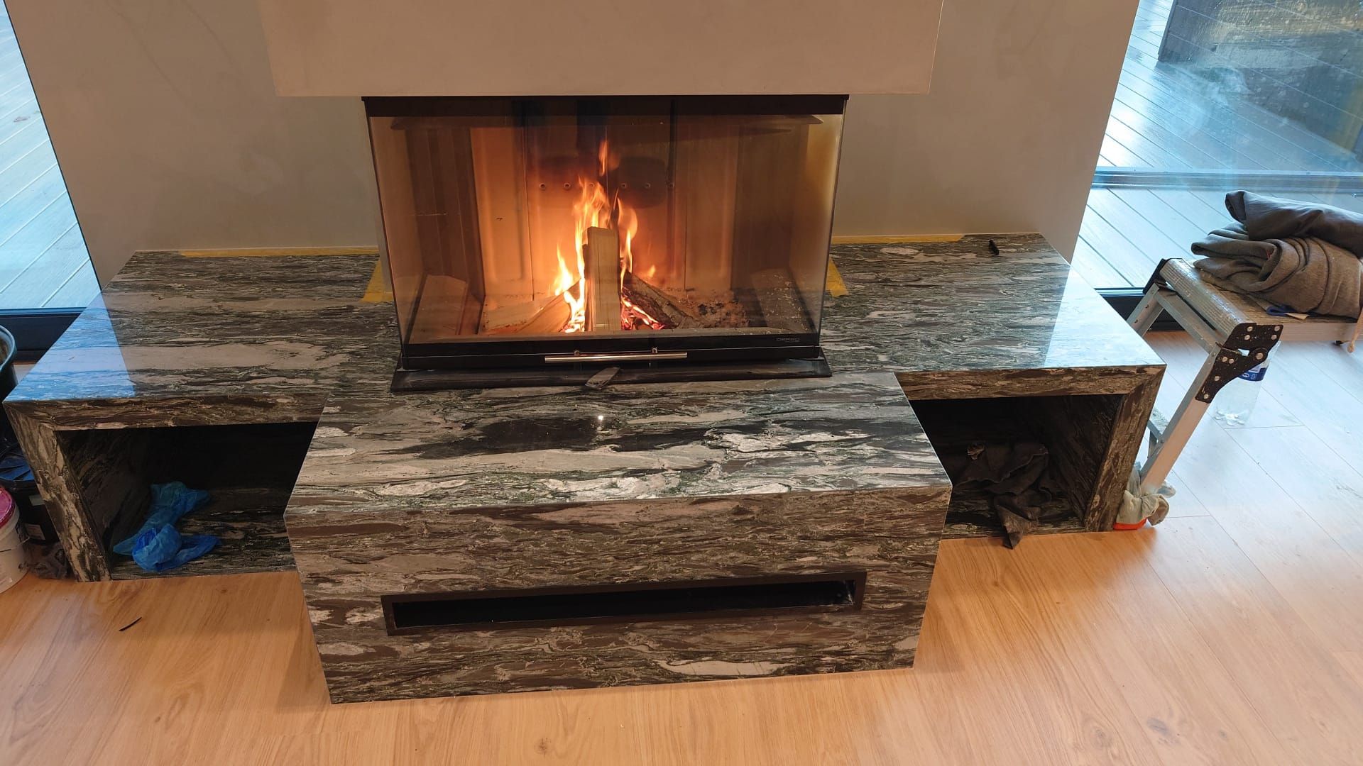 Individuāli darbi no dabīgā akmens 14