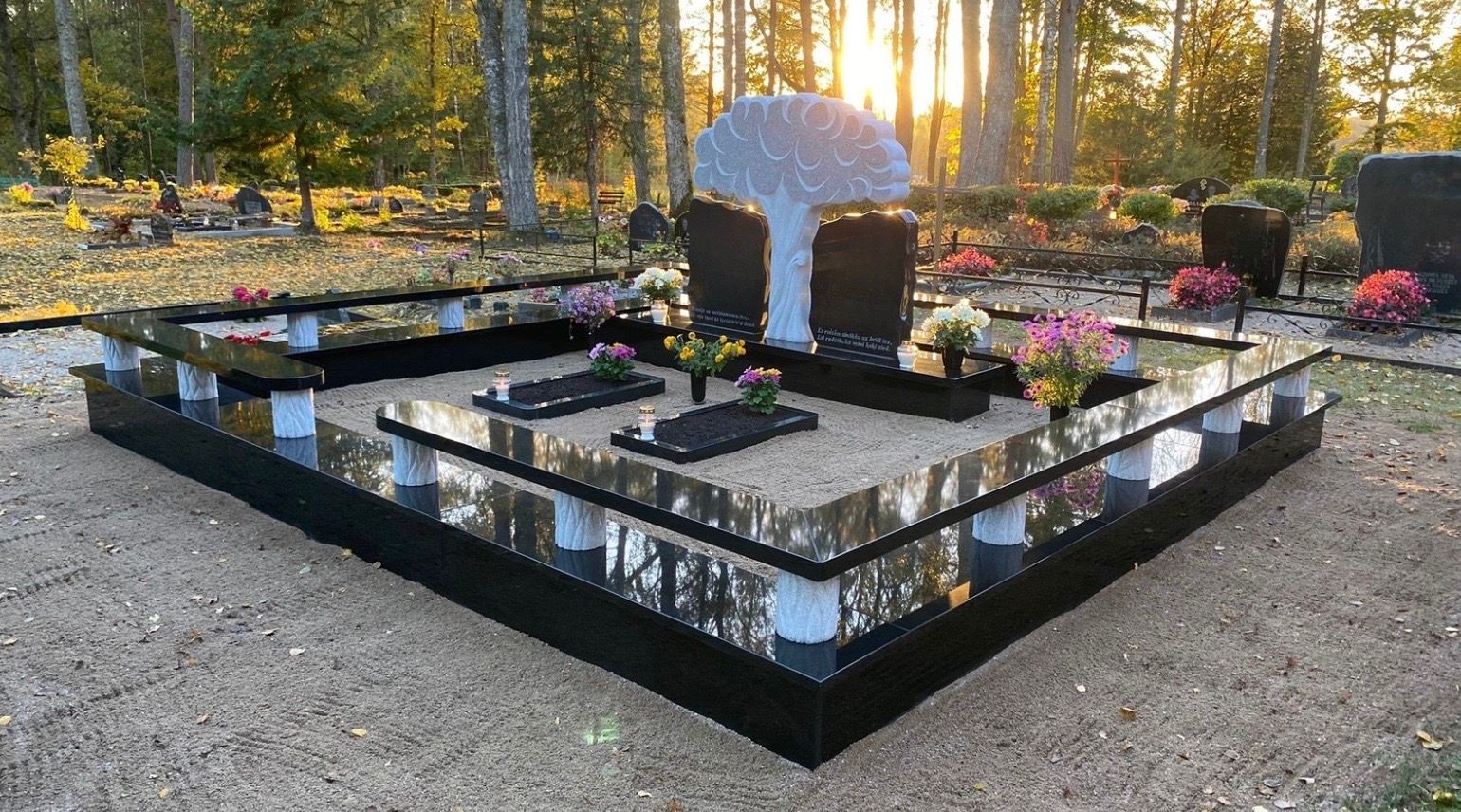 Memoriālie pieminekļi 8