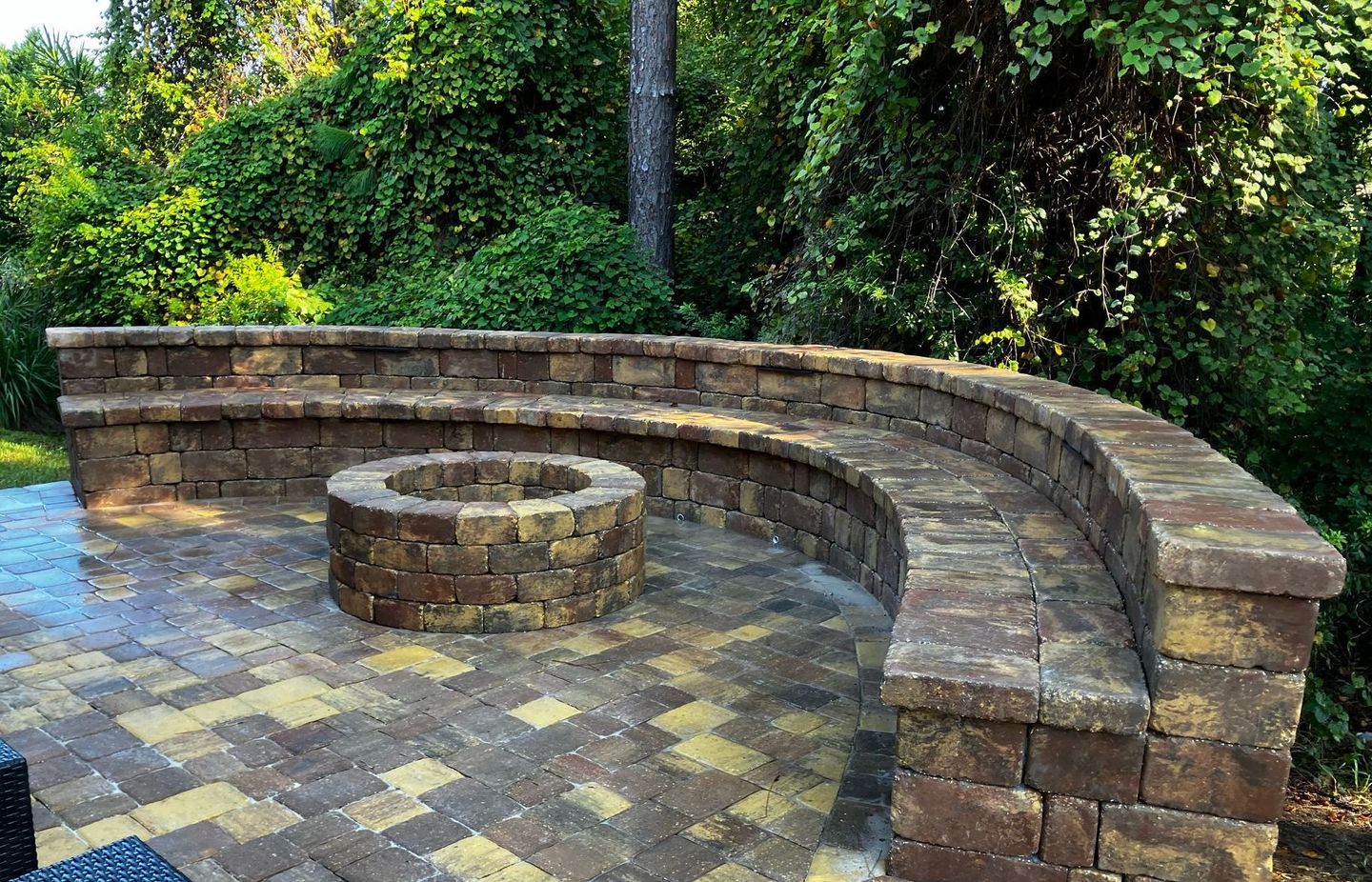 Outdoor paver