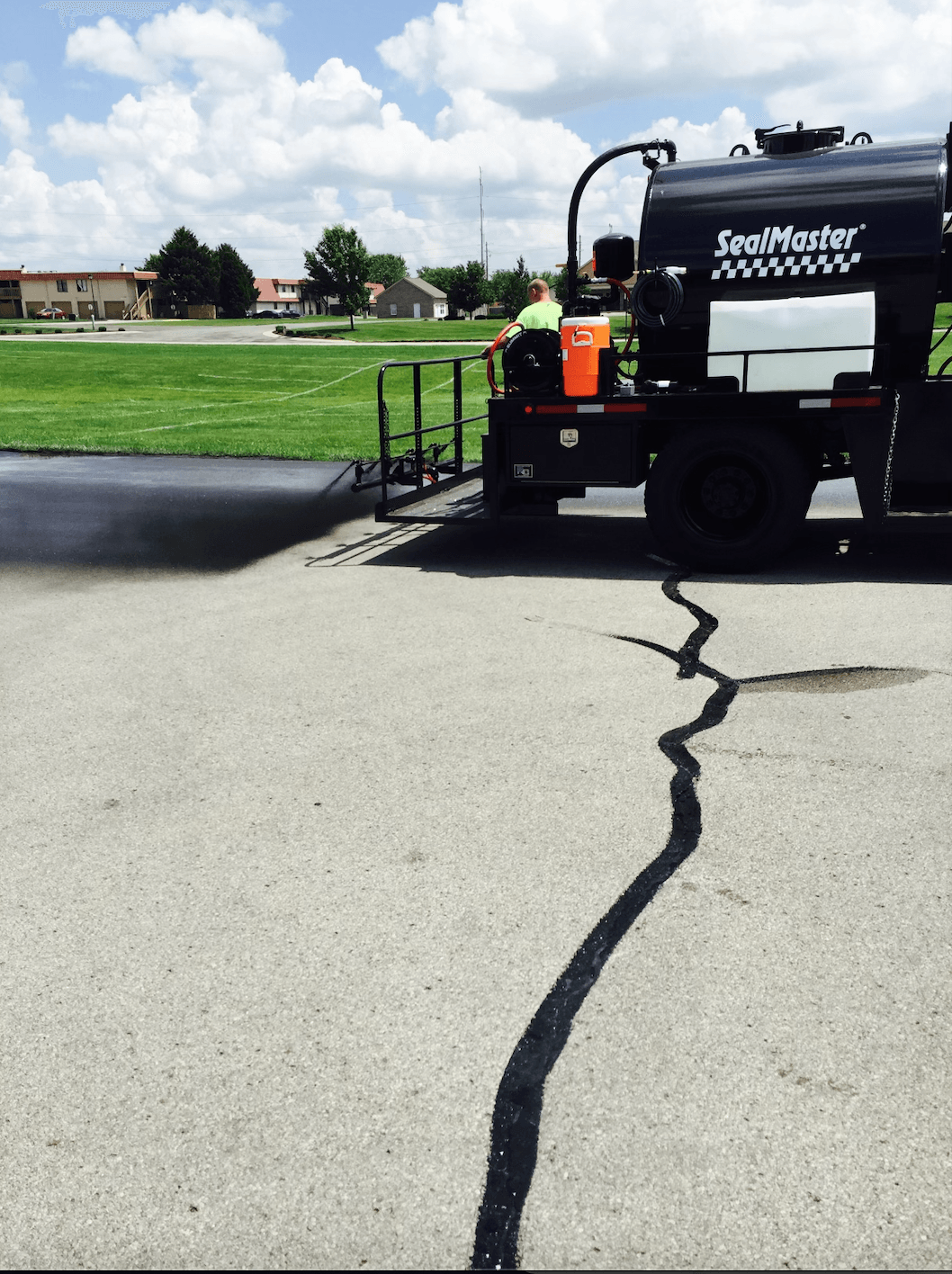best asphalt sealcoating contractor indianapolis