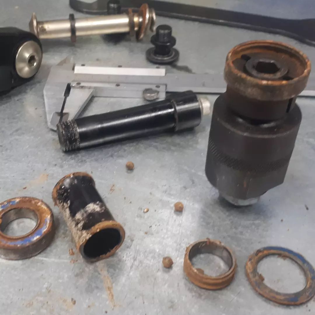 Worn suspension bearings 