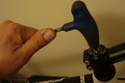 Pre-load A﻿-headset bolt