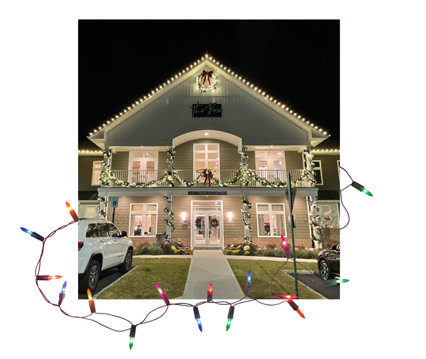 Commercial Holiday Lights | SCM Christmas Light Installation