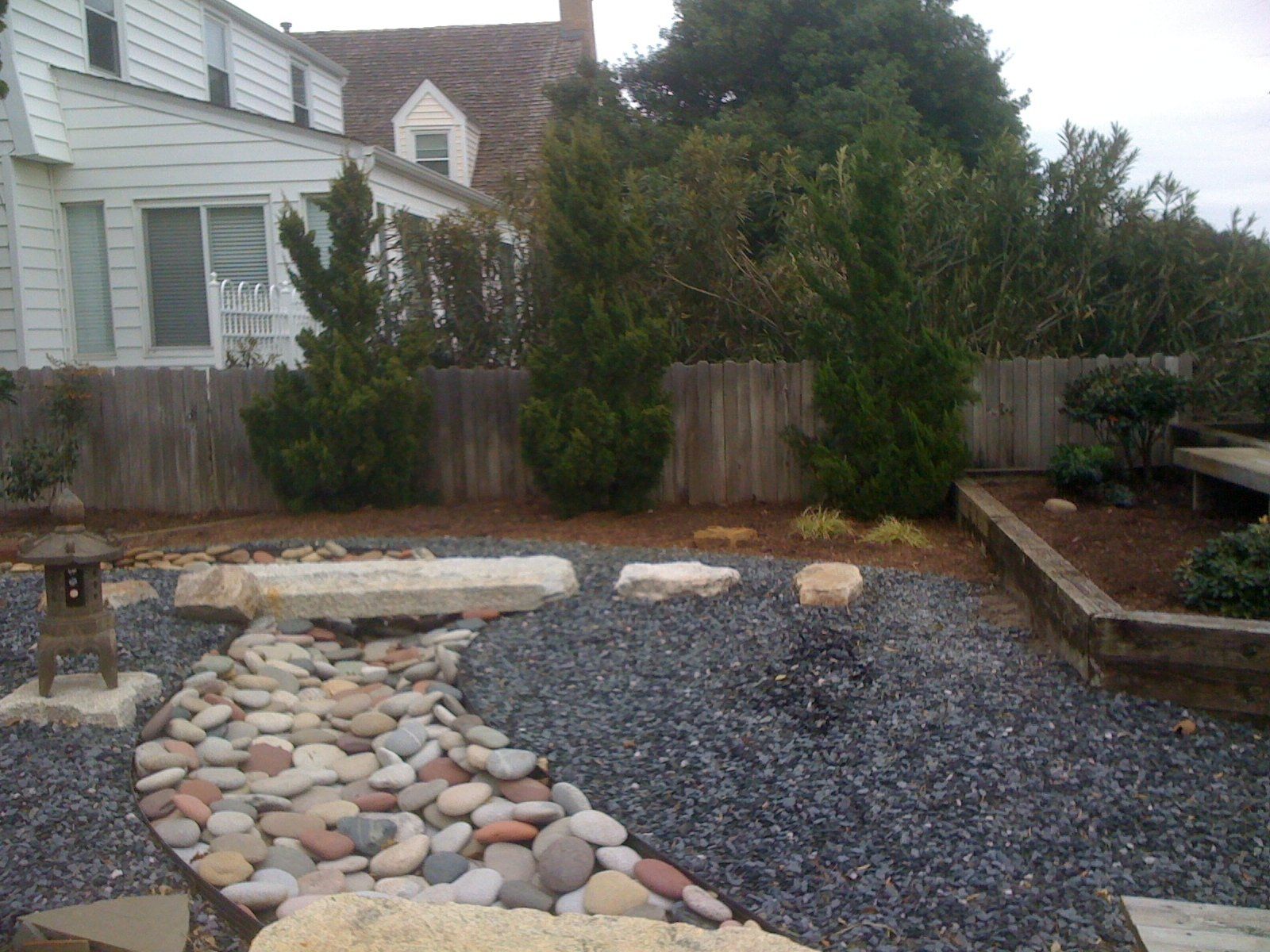 Davidscell Garden Island and Step stones - Lawn, Tree & Landscaping in Chesapeake, VA