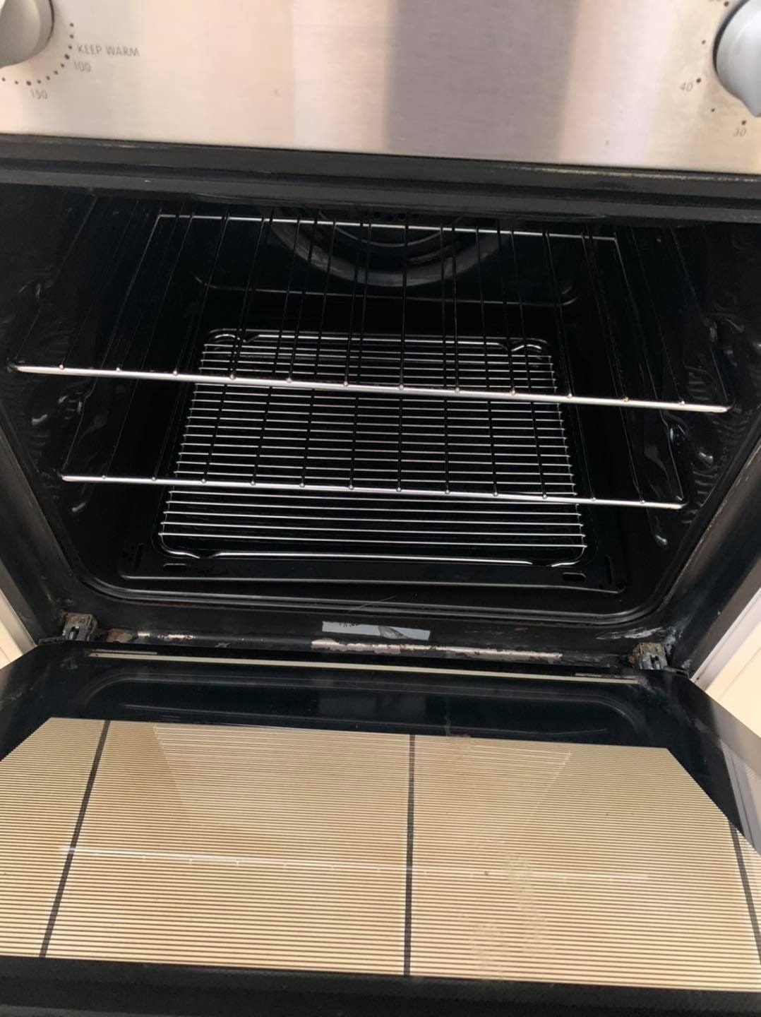 Oven Cleaning  — Toowoomba Cleaning Co in South Toowoomba, QLD