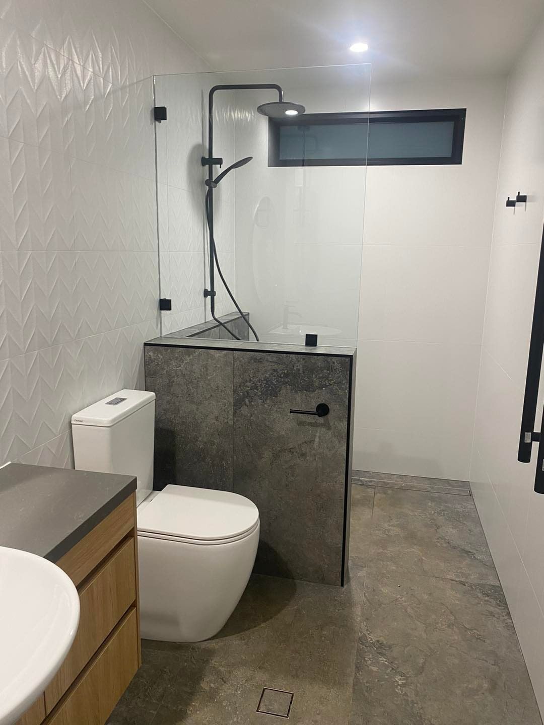 Modern Bathroom Cleaned And Sanitised — Toowoomba Cleaning Co in South Toowoomba, QLD