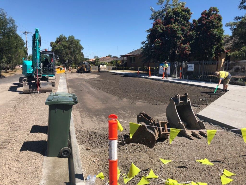 Backhoe Extensions on Road — Ballarat VIC — Ballarat Excavation & Transport