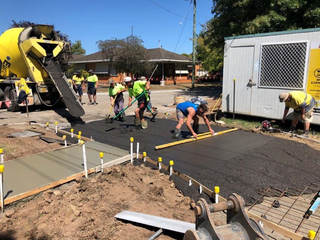 Laying Asphalt Gravels — Ballarat VIC — Ballarat Excavation & Transport