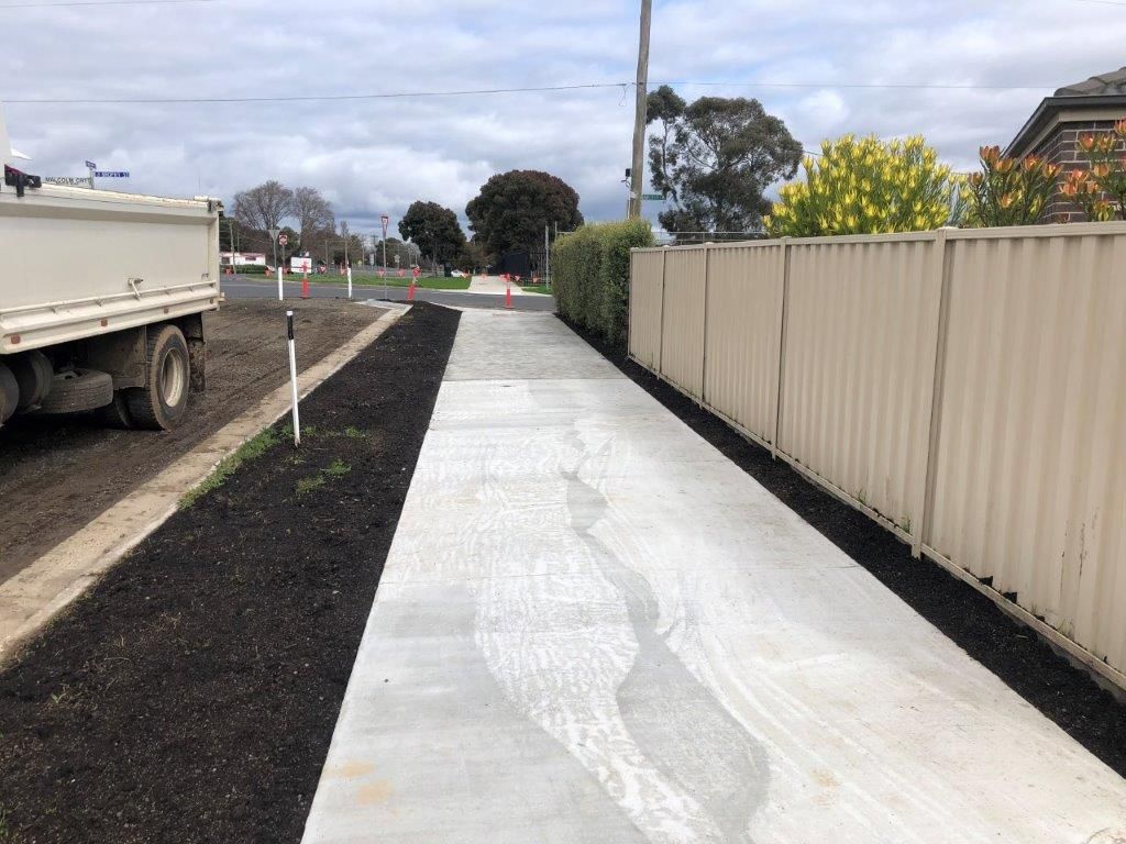 Construction Equipments — Ballarat VIC — Ballarat Excavation & Transport