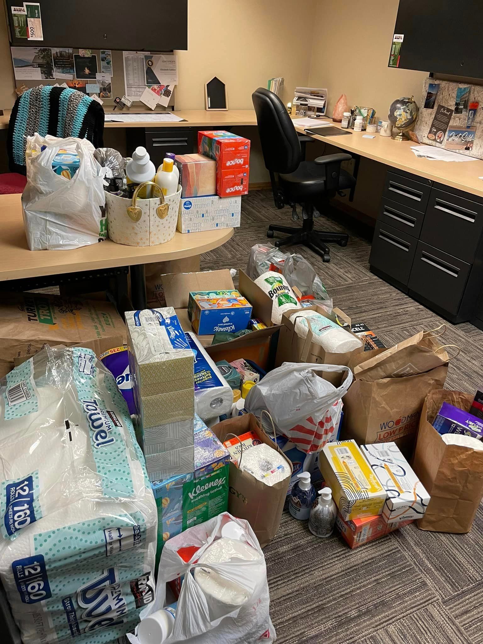 A room filled with lots of boxes and tissues.