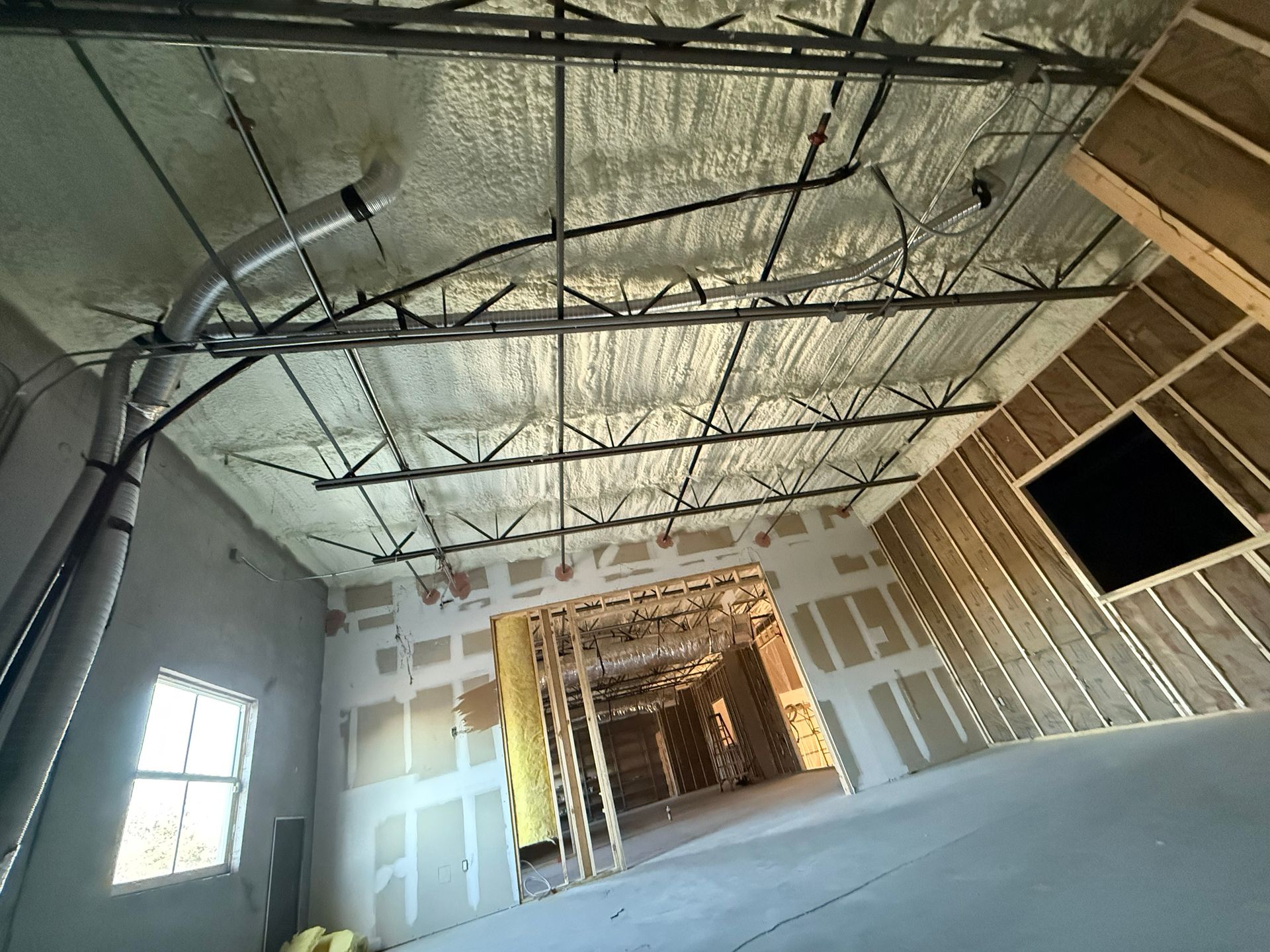 A room with a ceiling that is covered in foam.