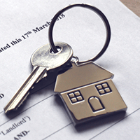 house and keys image