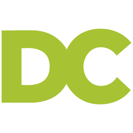 The letter d is green and the letter c is white.