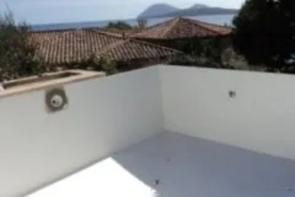 piscina in costruzione