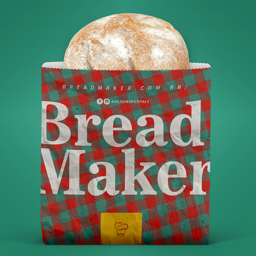 Um saco para fazer pão com um pão dentro