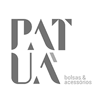 A black and white logo for pat ua bolsas & acessorios.