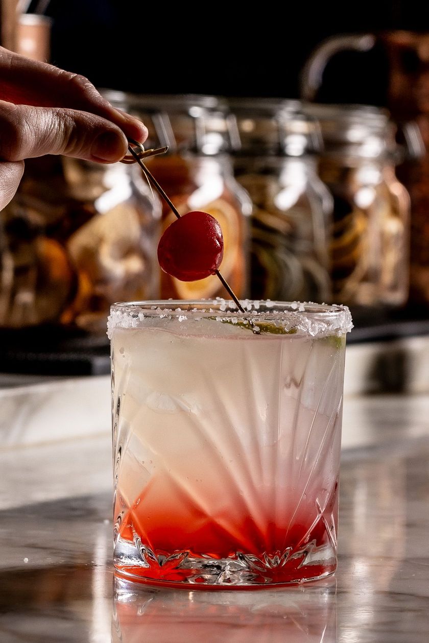 garnishing margarita cocktail Da Claudio NYC