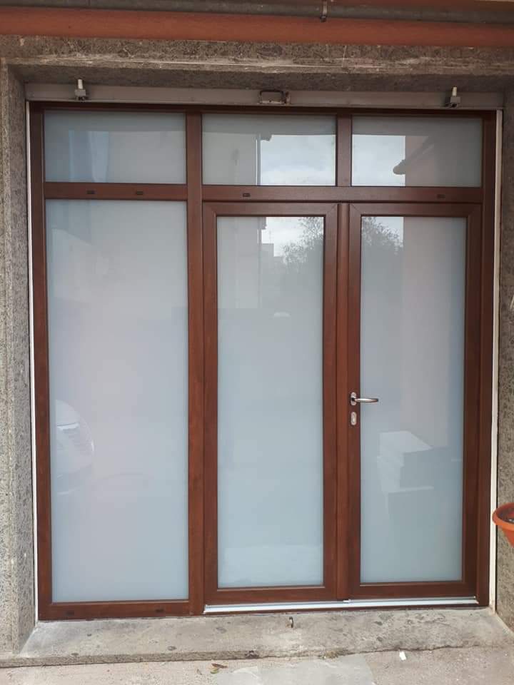 porta-finestra in legno