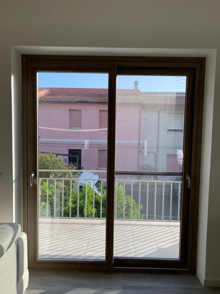 porta-finestra in legno-alluminio