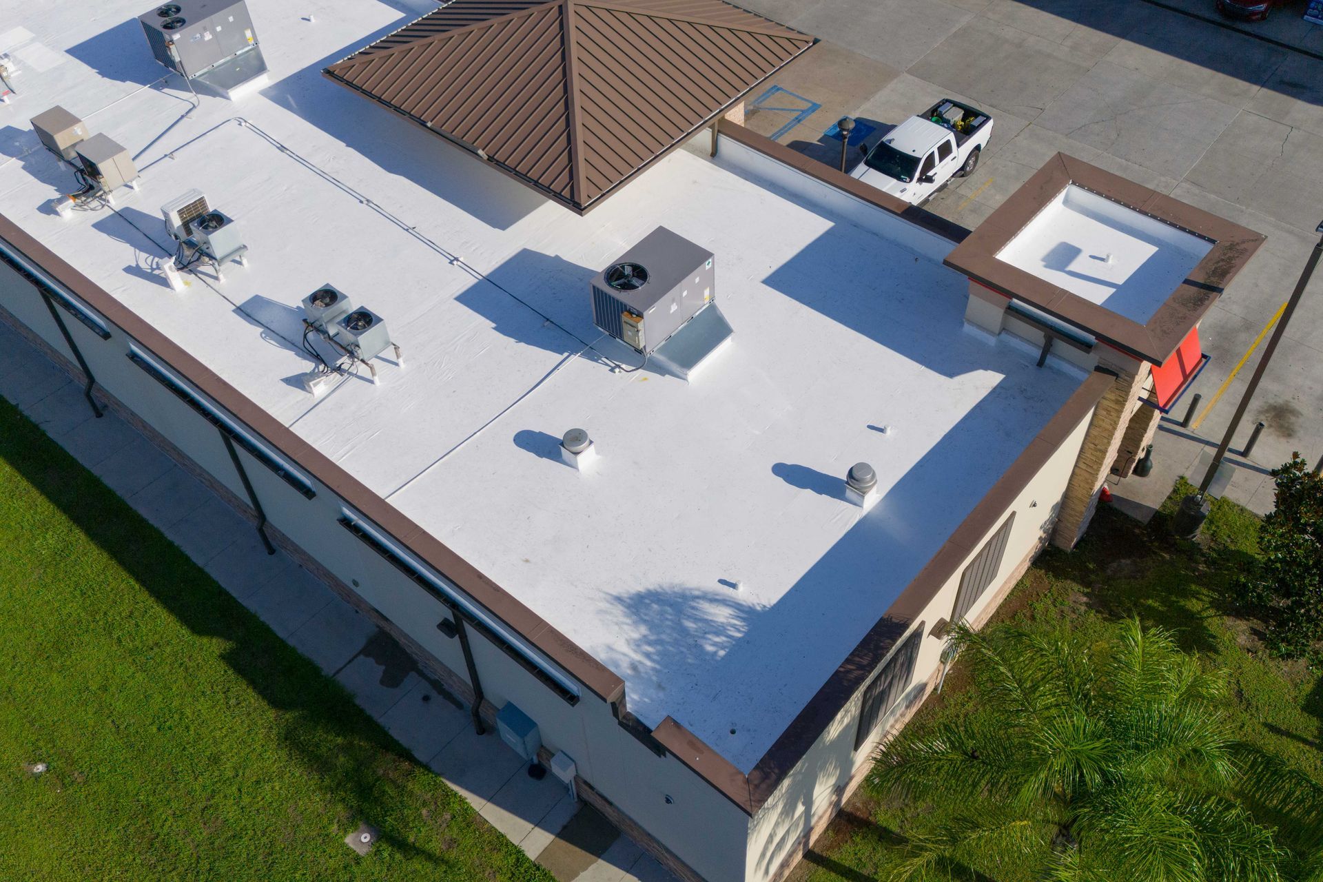 Flat roof installation commercial property Melbourne Florida