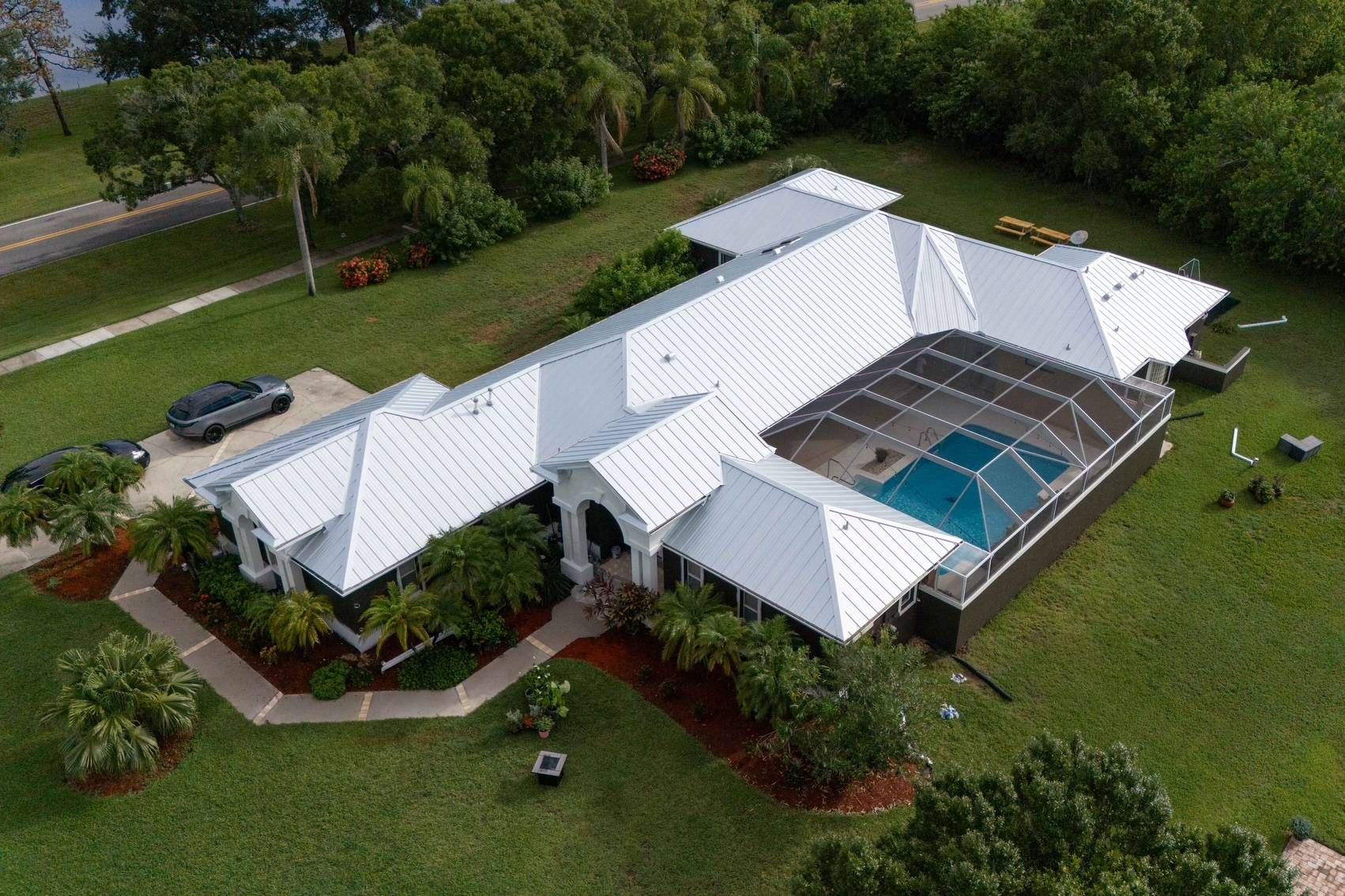 Residential property metal roofing in Melbourne, FL