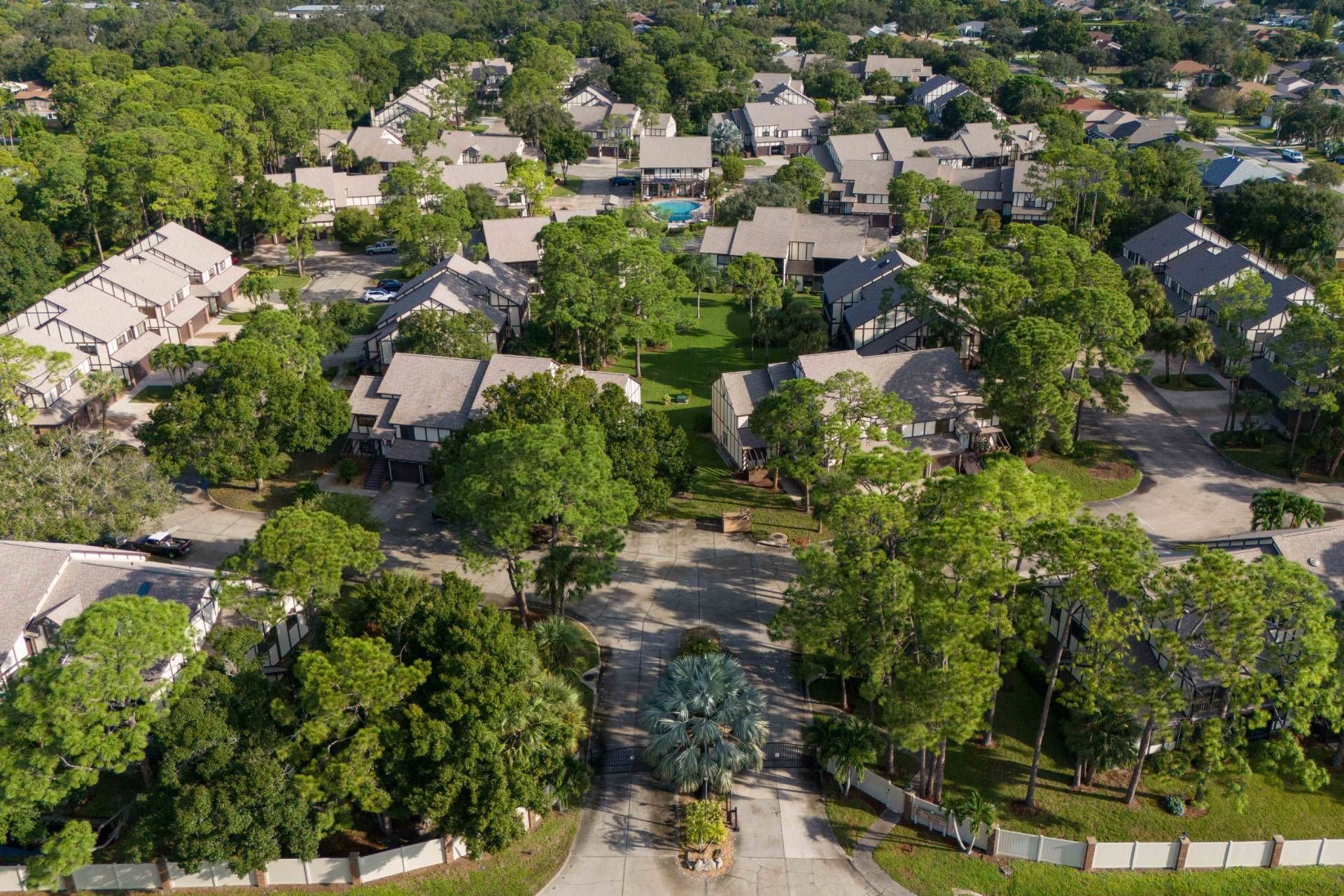 Residential and commercial roofing contractor in West Melbourne, FL