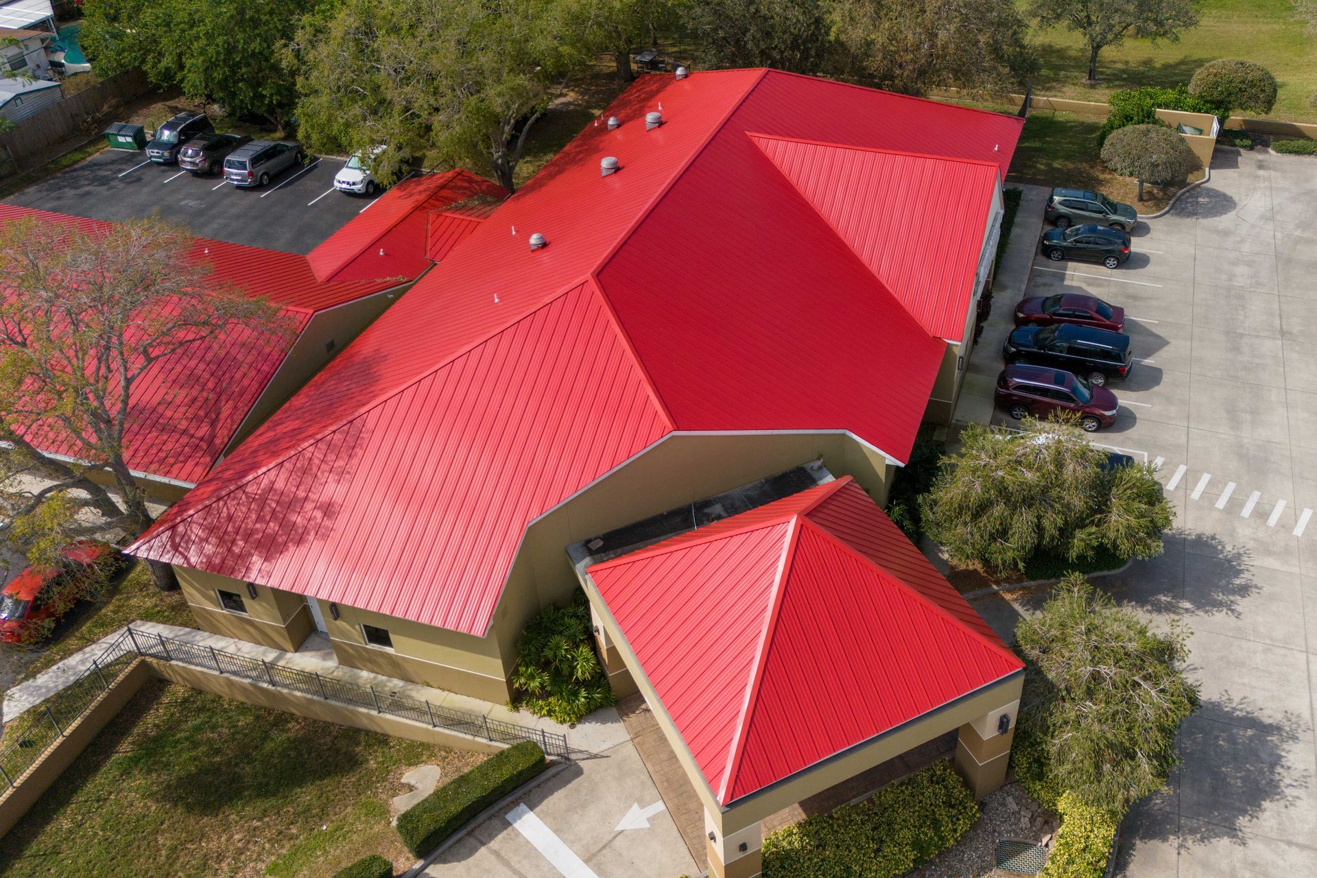 Commercial roofing service comparison in Melbourne, FL