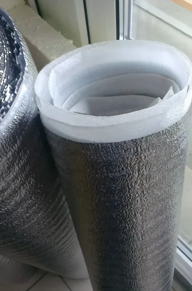 Reflective insulation roll