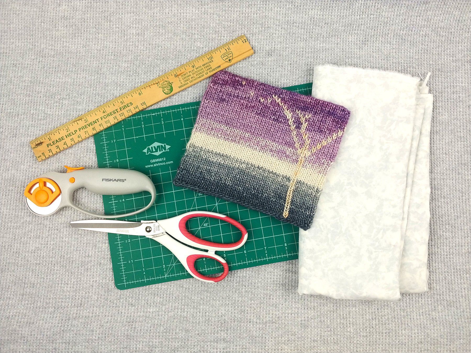 supplies needed to sew yarnsketch pillow form